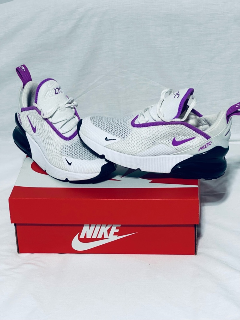 Nike Air Max 270 Kids Size 2.5 Y React White & Purple Sneakers